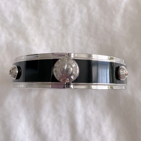 Henri Bendel Bangle Bracelet Black - Picture 4 of 5